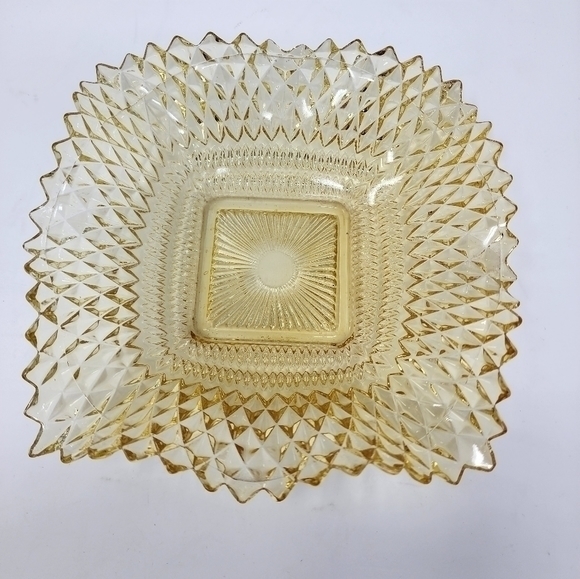 Vintage Amber Yellow Hobnail Diamond Cut Scallop Edge Glass Dish Set - Picture 4 of 10